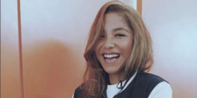 Fakta Nadine Waworuntu, Wanita yang Ciuman dengan Verrel