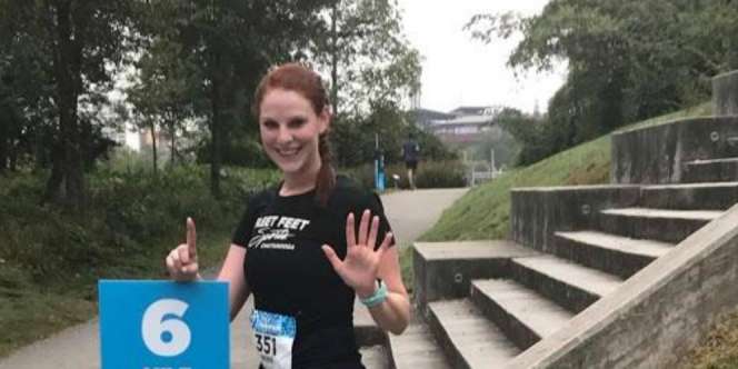 Nekat, Wanita ini Lari Maraton Memakai High Heels
