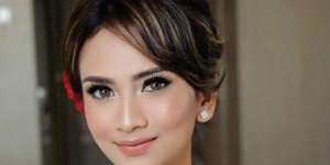 Terkuak Sosok Pria Bule Bareng Vanessa: `Dia Bikin Aku Happy`