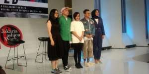 Keren, Rancangan Busana 3 Desainer Ini Terinspirasi Makeup