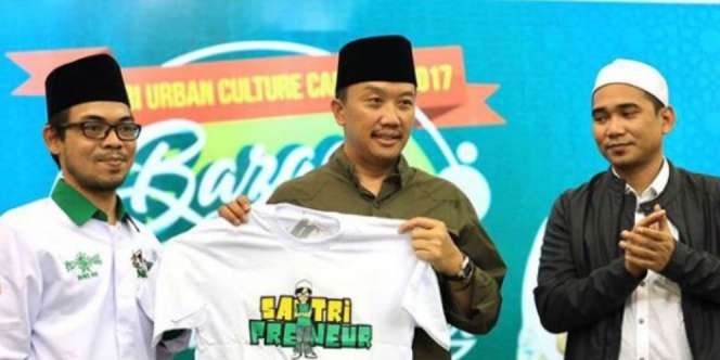 Menpora Ajak Santri Jadi Santripreneur