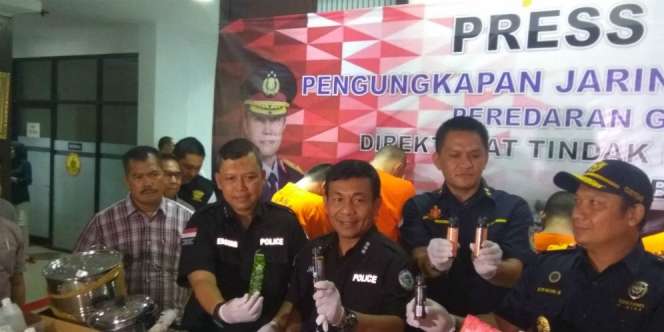 Astaga! Ada Narkoba di Cairan Rokok Elektrik