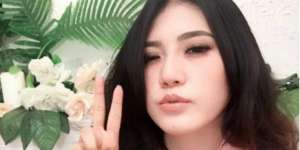 Via Vallen Dilarikan ke Rumah Sakit