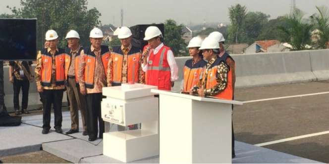 Jalan Tol Becakayu Gratis Selama Dua Minggu!