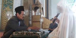 Gundah Akibat Pertanyaan, Gadis Ini Putuskan Peluk Islam