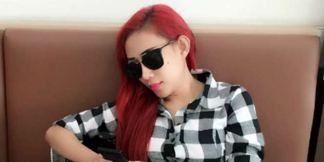 Pamer Uang, Cincin & Kini Kalung, Dewi Sanca Dapat Peringatan