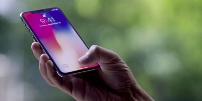 Pria Borong 25 iPhone X Buat Melamar, Pas Dikasih.....