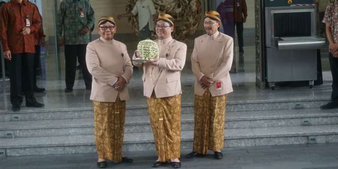 Kata Keluarga Calon Besan Jokowi Usai Siraman Sang Anak
