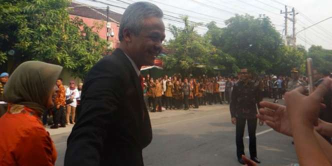 Ketika Tamu Kahiyang Gagal Fokus Lihat Wajah Ganjar dan AHY
