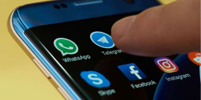 Indonesia Batal Blokir WhatsApp