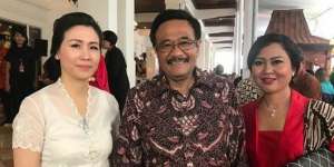 Haru, Djarot Jadi Pengawal Istri Ahok di Nikahan Kahiyang