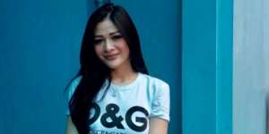 Tahun Baru ke Luar Negeri? Hesty `Klepek Klepek`: Ke Ciwidey..