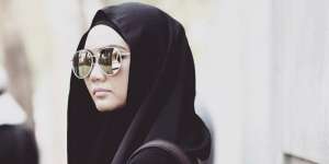 Perjuangan Sahabat Sebelum Rina Nose Lepas Hijab