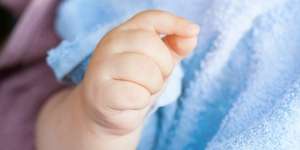 Lafalkan Doa Ini Saat Janin Berusia 7 Bulan