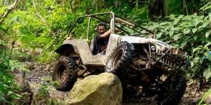 Serunya Offroad Menembus Hutan Pinus di Desa Wisata Nglinggo