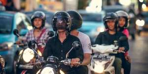 Dilarang Ngebut Polisi, Alasan Tukang Ojek Bikin Ngakak