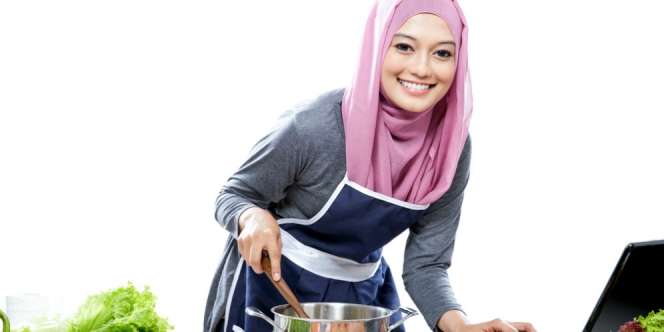 Basmi Lipatan Perut dengan 8 Makanan Enak Ini!