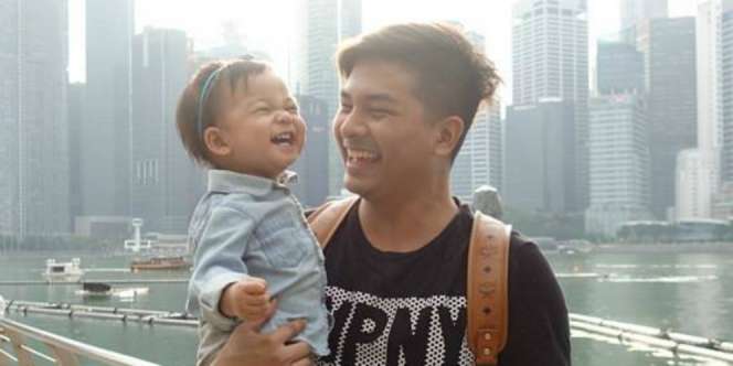 Duh, Lucunya Nastusha Saat Diminta Pose 'Duck Face'