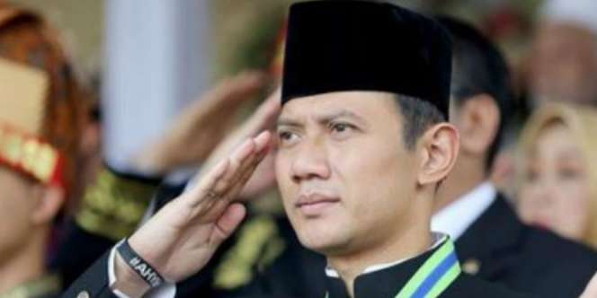 Pesona Agus Yudhoyono Berbaju Adat Aceh