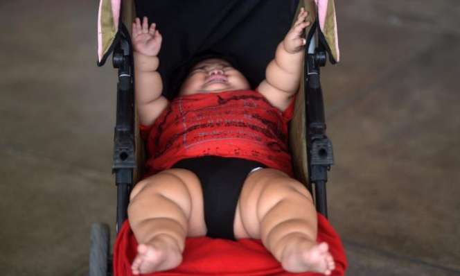 Usia 10 Bulan, Bobot Bayi Ini Capai 28 Kg