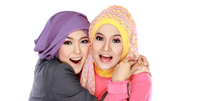 Mau Cantik Maksimal? Coba 9 Produk Kosmetik Halal Ini!