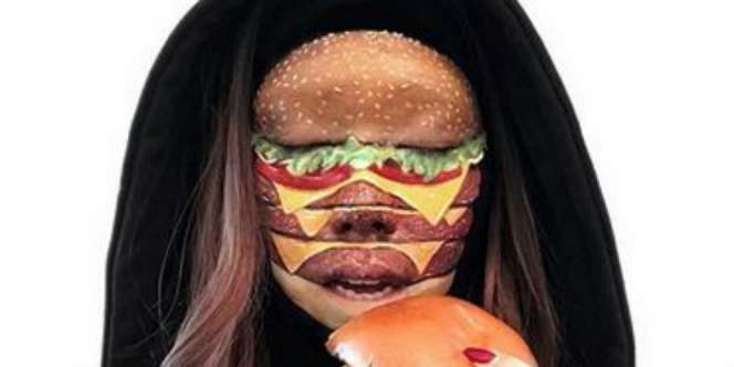 Nyeleneh, Makeup Artist Rias Wajah Jadi Burger dan Pizza