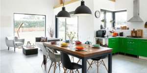 Kursi Makan yang Cocok untuk Meja