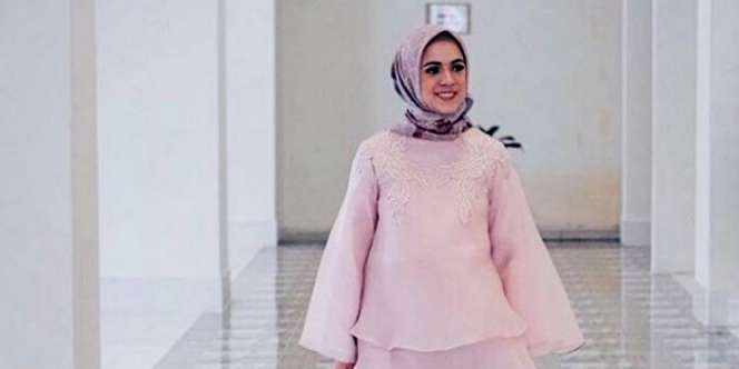 Mantap Berhijab, Penampilan Baru Jeng Kelin Bikin Hati Meleleh