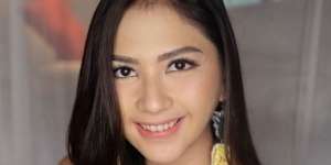 Cuma Minum Kopi, Harga Sepatu Jessica Mila Bikin Geleng-geleng