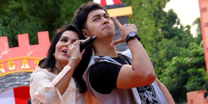 Operasi Tumor Ibunda Lancar, Kiki Farrel Ingin Wujudkan Ini...