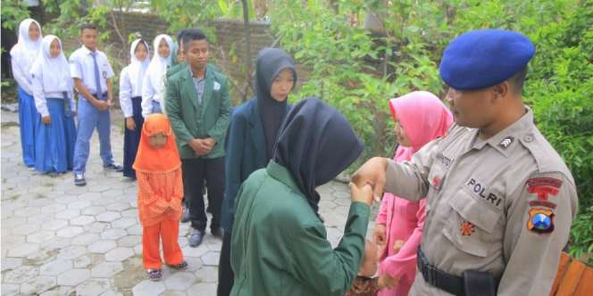 Masya Allah, Polisi Madiun Ini 10 Tahun Besarkan 64 Anak Yatim