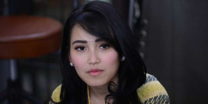 Toko Kue Dibilang Sepi Pembeli, Ayu Ting Ting Beri Bukti Ini