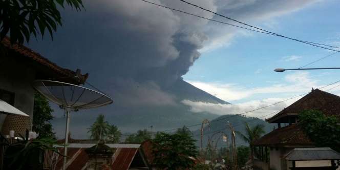 Bahaya! Begini Penampakan Banjir Lahar Dingin Gunung Agung