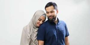 Hamil Anak Ketiga, Ada yang Beda dari Wajah Shireen Sungkar
