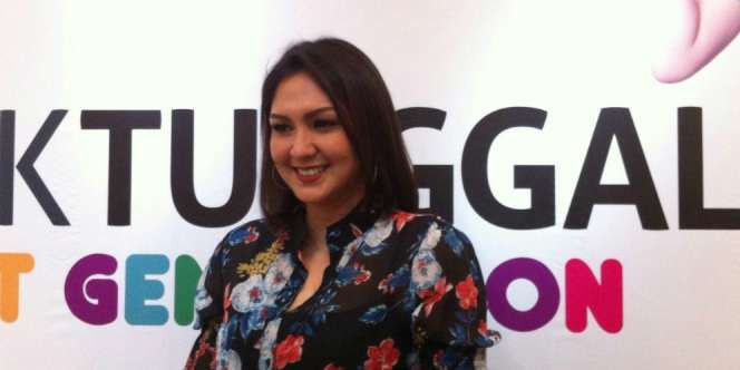 Terlihat Biasa, Sepatu Donna Agnesia Seharga Satu Motor