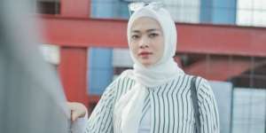 Intan Widya Nanda: Inspirasi 'Black and White' untuk Liburan