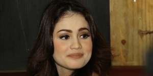 Liburan ke Bali, Perut Jennifer Dunn Jadi Sorotan