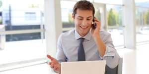 Tips Tingkatkan Mood di Kantor