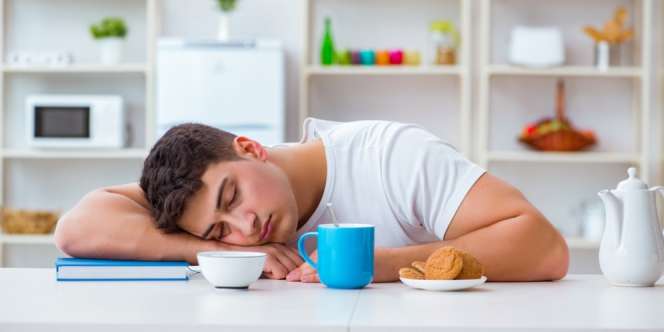 Suka Ngantuk Sehabis Makan ? Ternyata Ini Penyebabnya