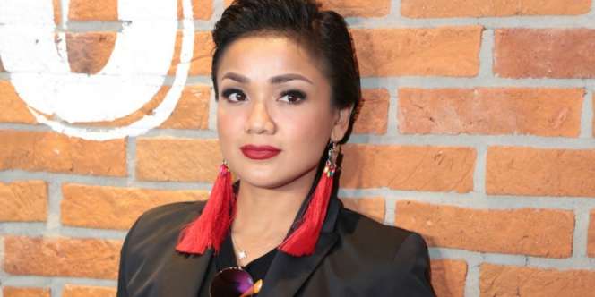 Perkelahian Nirina Zubir dan Ganendra Bimo