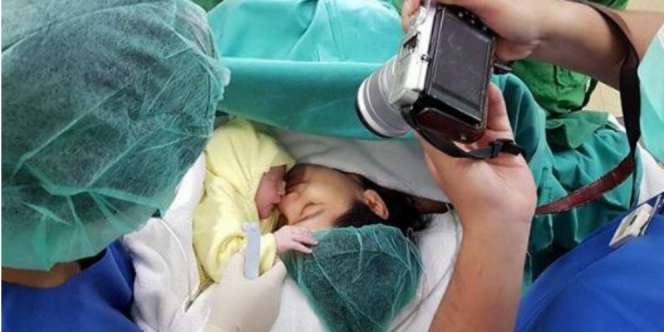 Selamat! Titi Kamal Melahirkan Bayi Laki Laki