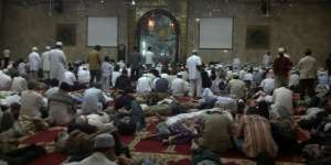 Sebenarnya, Bolehkah Tidur di Dalam Masjid?