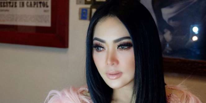 Tak Lagi 'Cetar', Makeup Syahrini Malah Bikin Netizen Takut