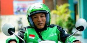 Saat Driver Difabel Ngojek Online, Kisahnya Bikin Terenyuh