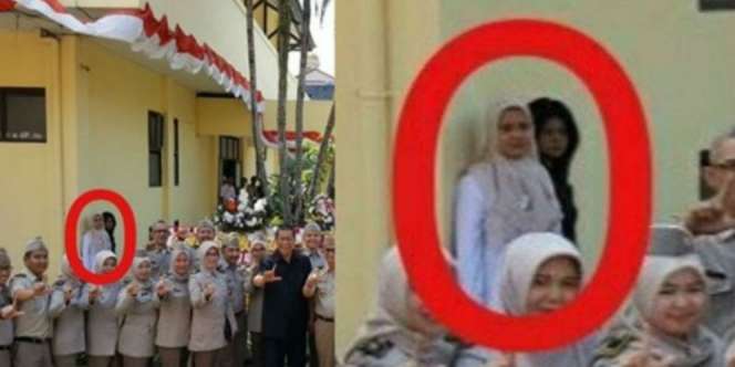 Tak Ikut Foto Bersama, Wanita Ini Ditemani Sosok Misterius