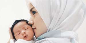Minim Trauma, Enno Lerian Ceritakan Persalinan Anak Keempat