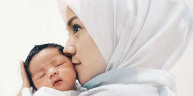 Minim Trauma, Enno Lerian Ceritakan Persalinan Anak Keempat
