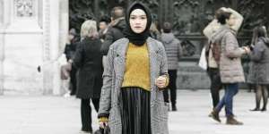 Puteri Hasanah Karunia: Gaya Feminin Hijaber Jerman