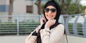 Vivit Arumsari: Tips Traveling Asyik Buat Hijaber