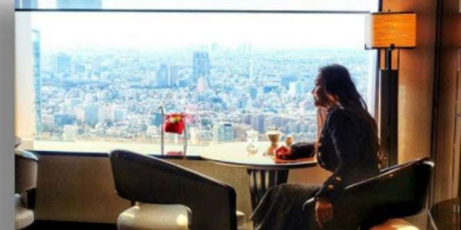 Foto Makan di Tokyo, Maia Estianty-Irwan Liburan Bareng?